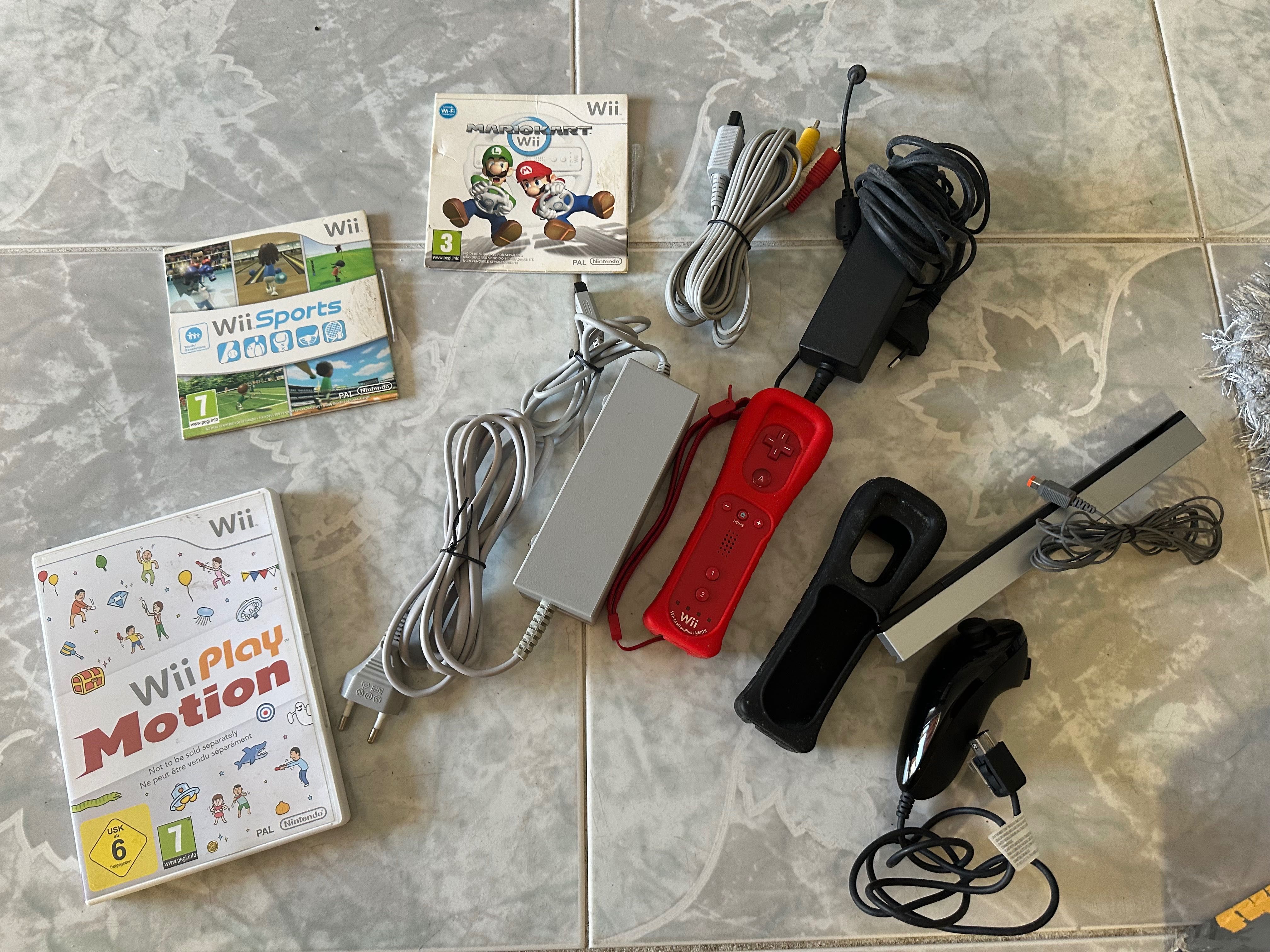 Nintendo Wii c/ jogos e acessórios