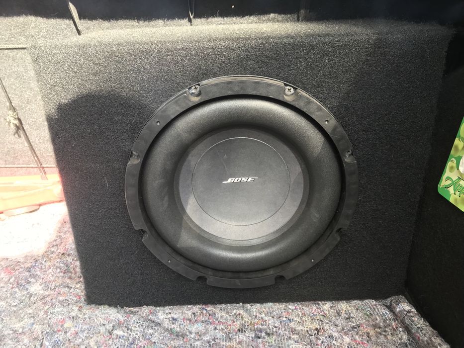 Активний сабвуфер Bose