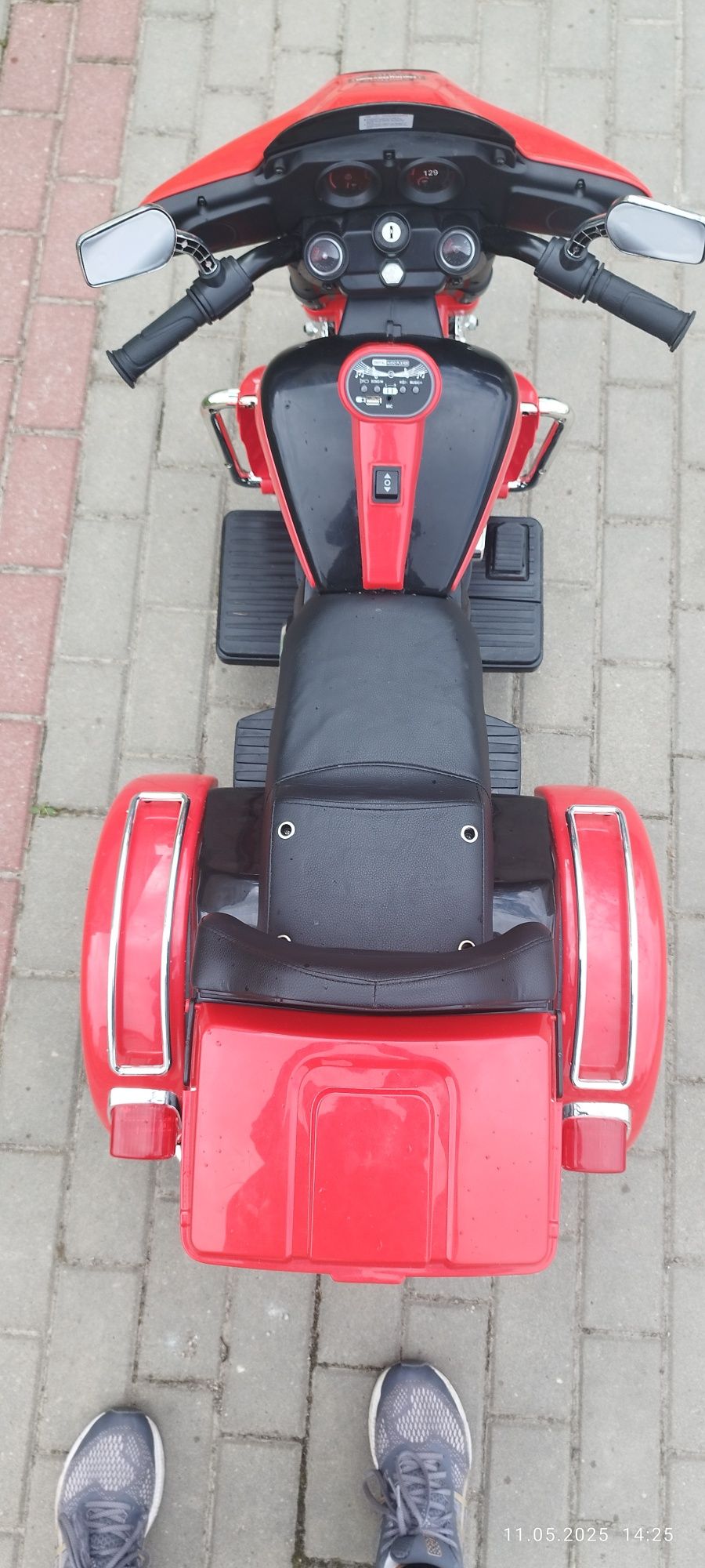 Motor trójkołowy na akumulator