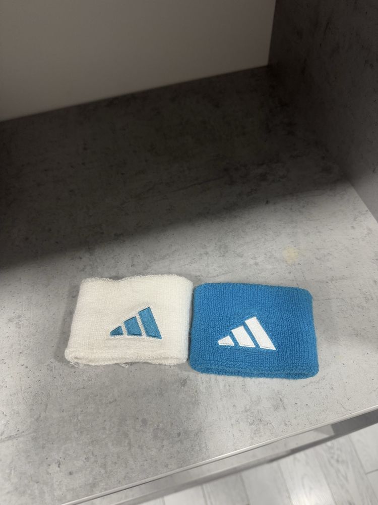 Напульсники Adidas два