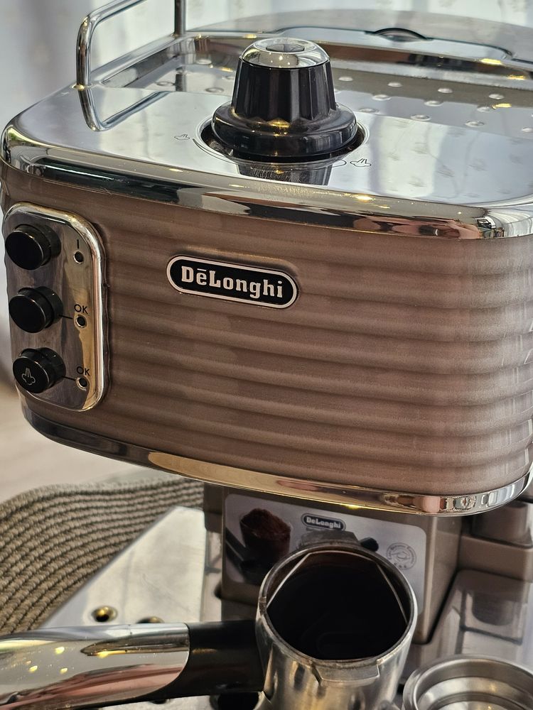 Кавоварка DeLonghi