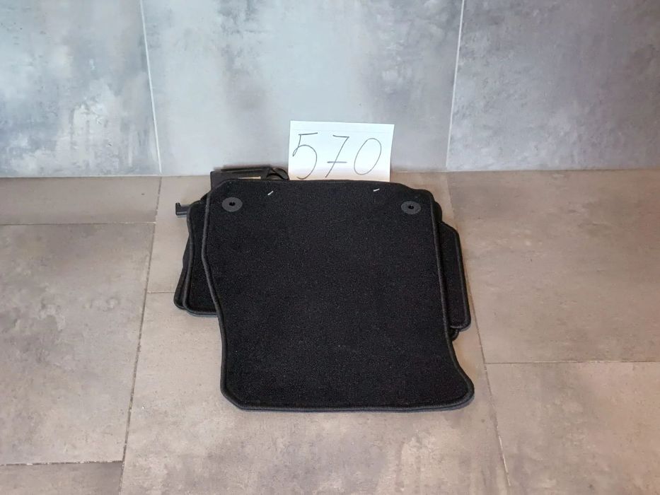 NR 570 Nowe oryginalne dywaniki tekstylne do Opel Insignia B komplet