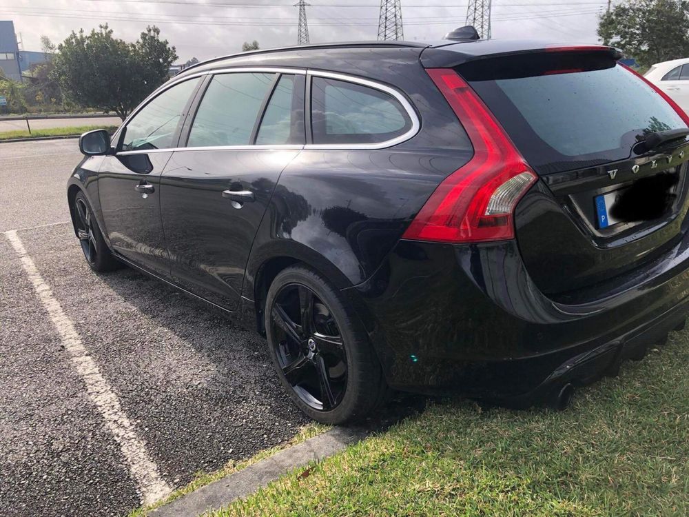 Volvo v60 r design 1.6d ( nacional )