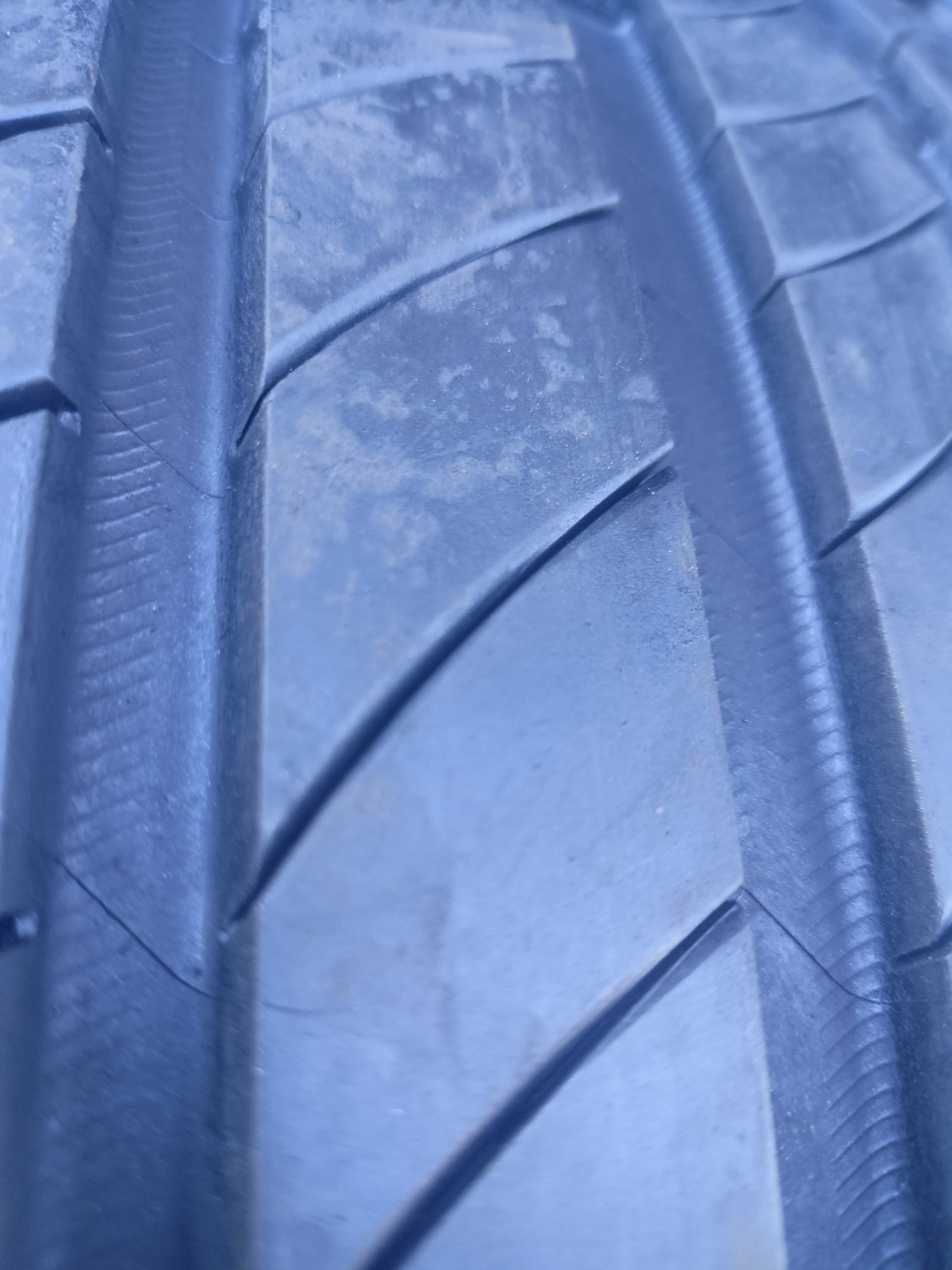 82# Opony uzywane letnie 225/55/18" Michelin