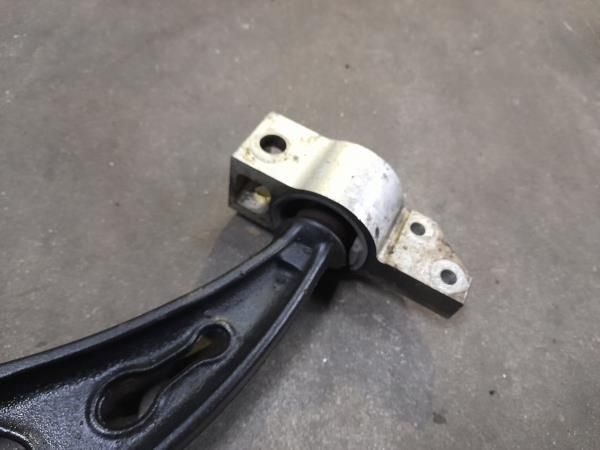 Braço de suspensão frente esquerdo SEAT Leon (1P1)