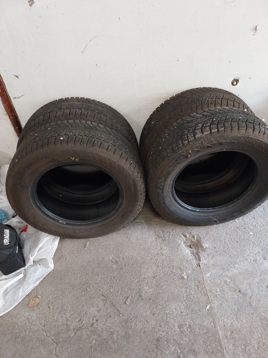 Зимние  шины 185/65/ r14
