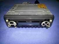 Radioodtwarzacz CD PioneerDEH-1400RB 4x45W.