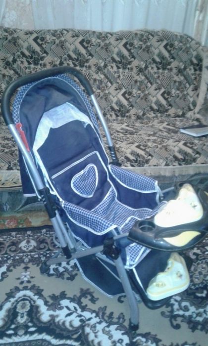 Коляска прогулочная срочно