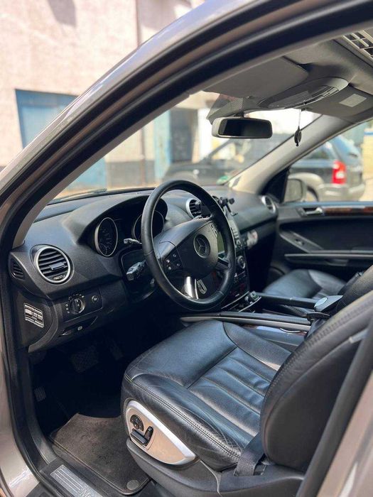 Мерседес МЛ 2007