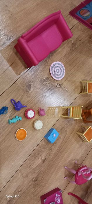 Domek składany Barbie/Steffi mebelki, akcesoria.