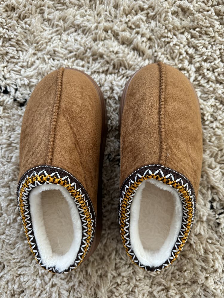 Kapcie śniegowce Ugg ocieplane karmelowe brązowe 38