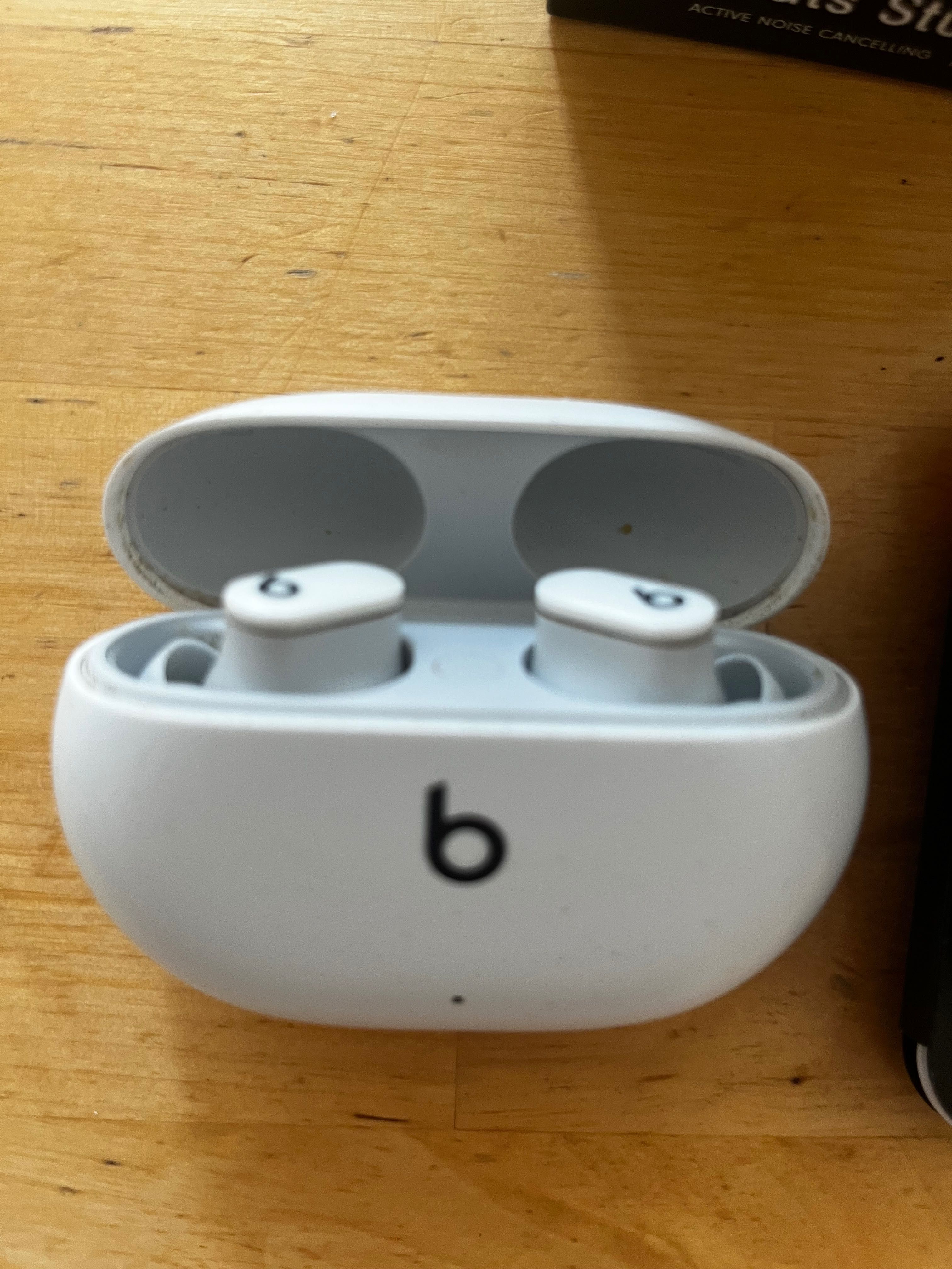 Beats Studio Buds