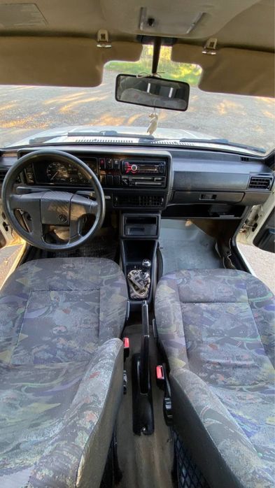 Volkswagen Golf 2