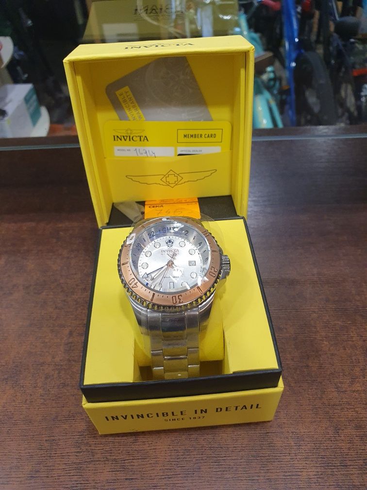 Zegarek męski z datownikiem INVICTA Hydromax 16964