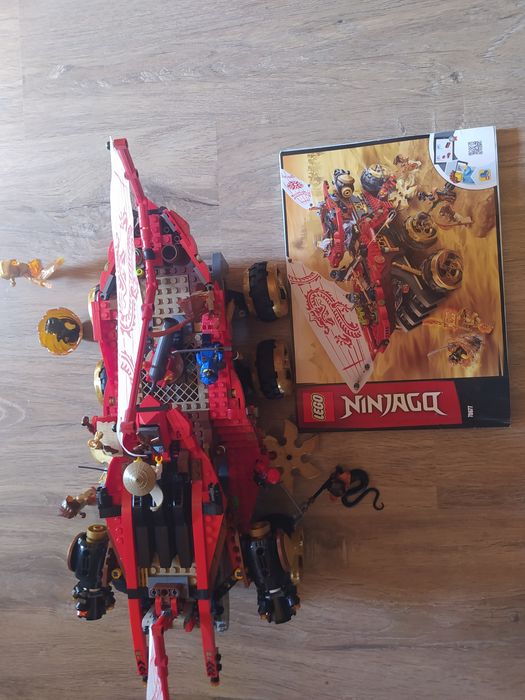 LEGO Ninjago Райський куточок 70677