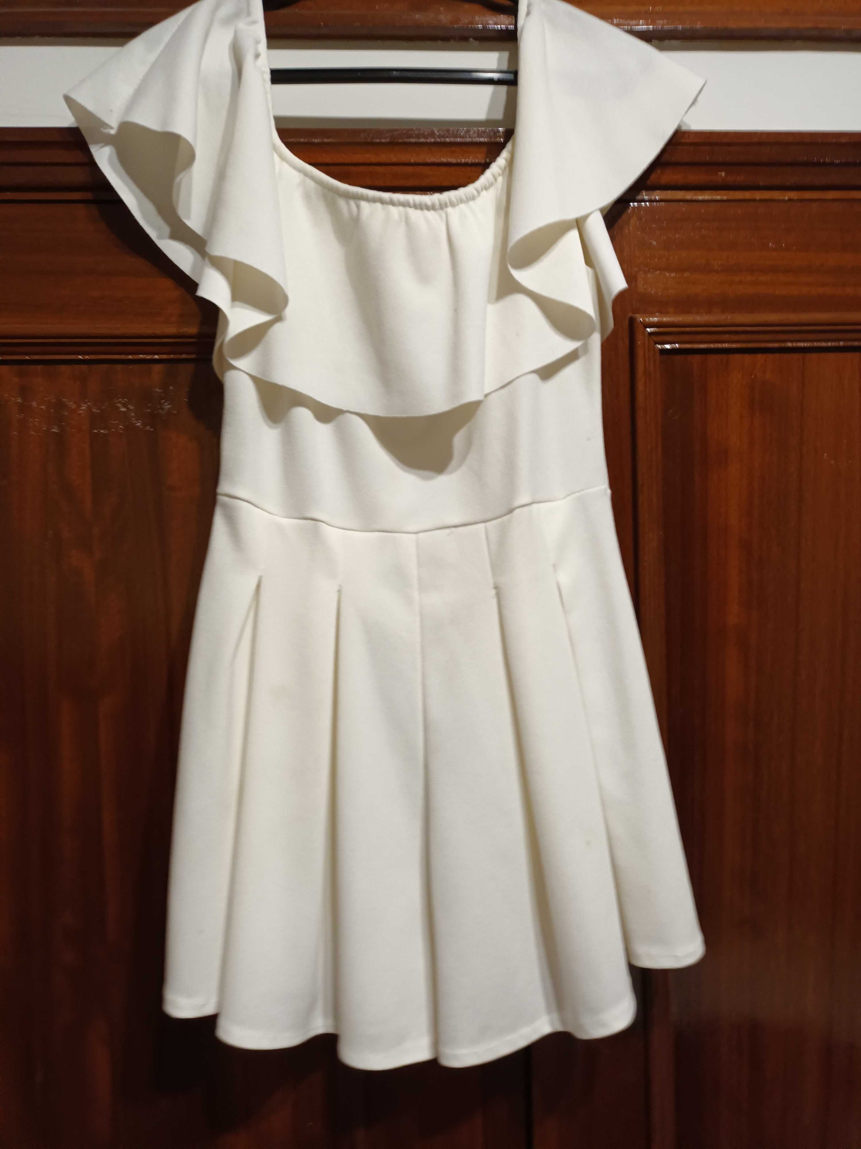 Vestido macacão.
