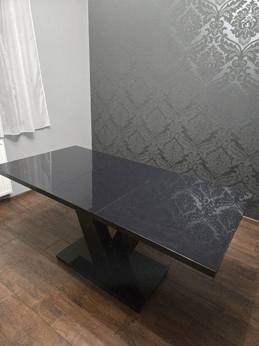 Stół do jadalni czarny połysk