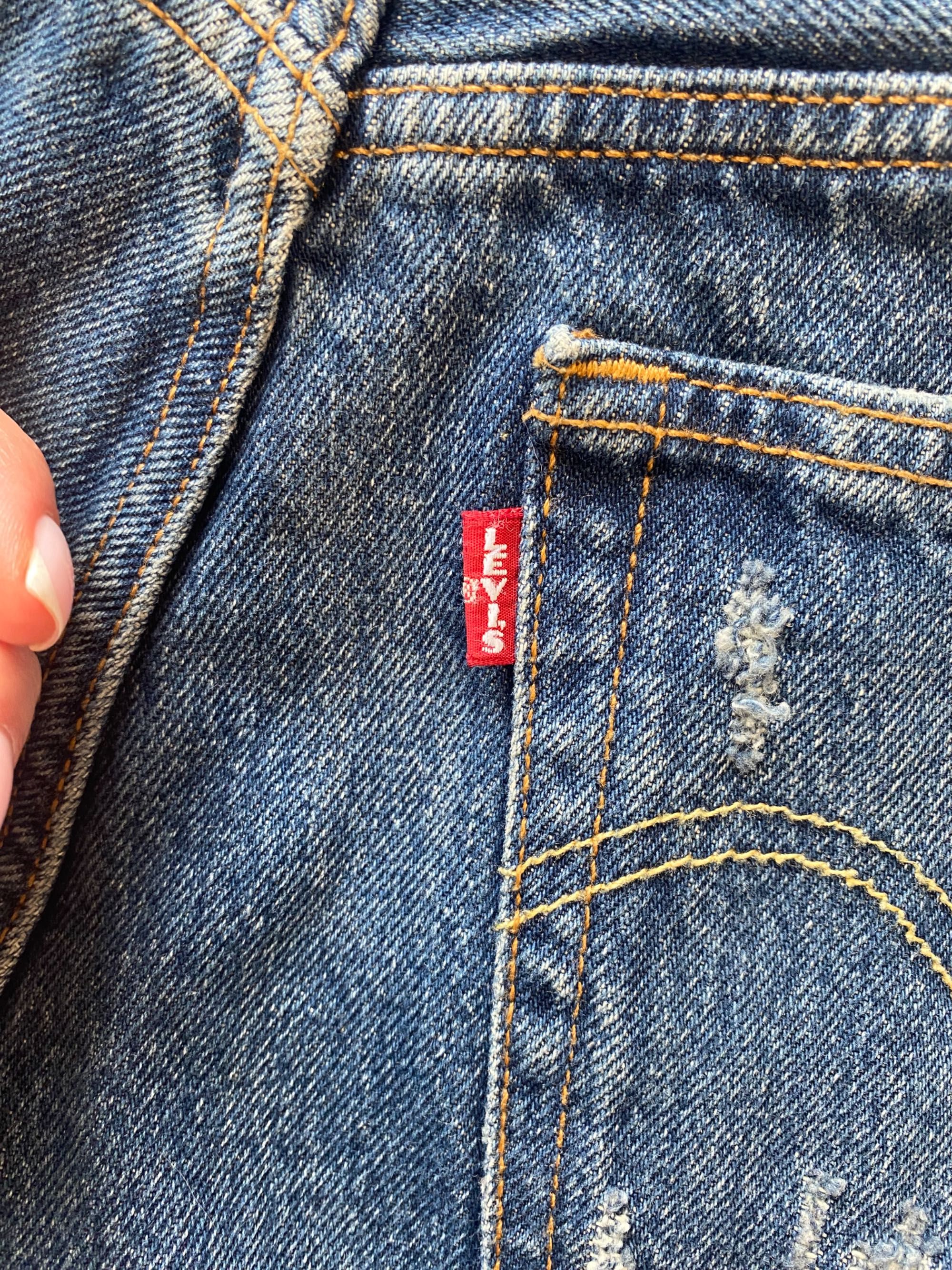 Нові шорти Levi’s “оригінальні“