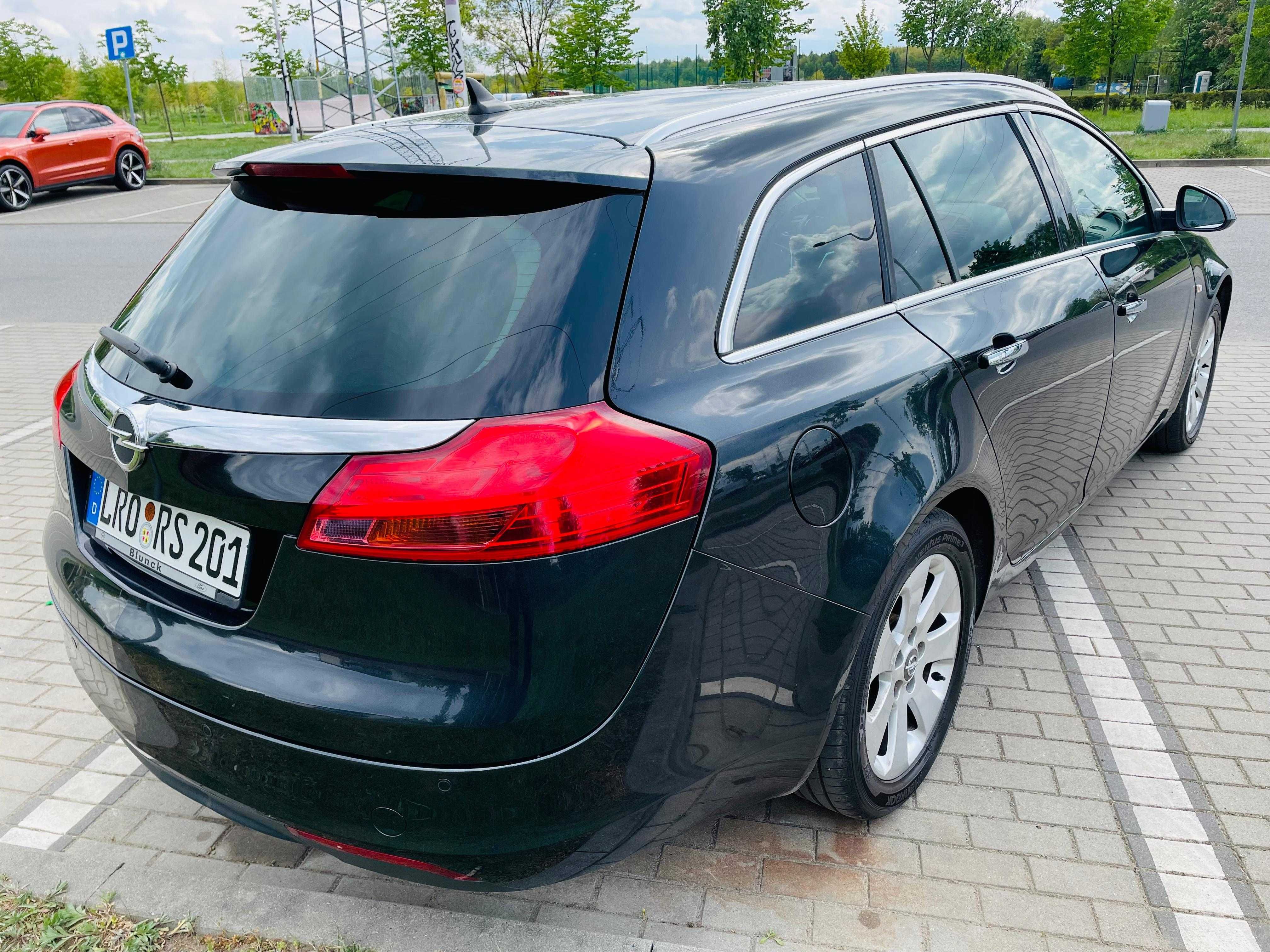 Opel Insignia 1,4 turbo 140KM bixenon NAVI tempomat grzane fotele