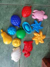Іграшки для пісочниці