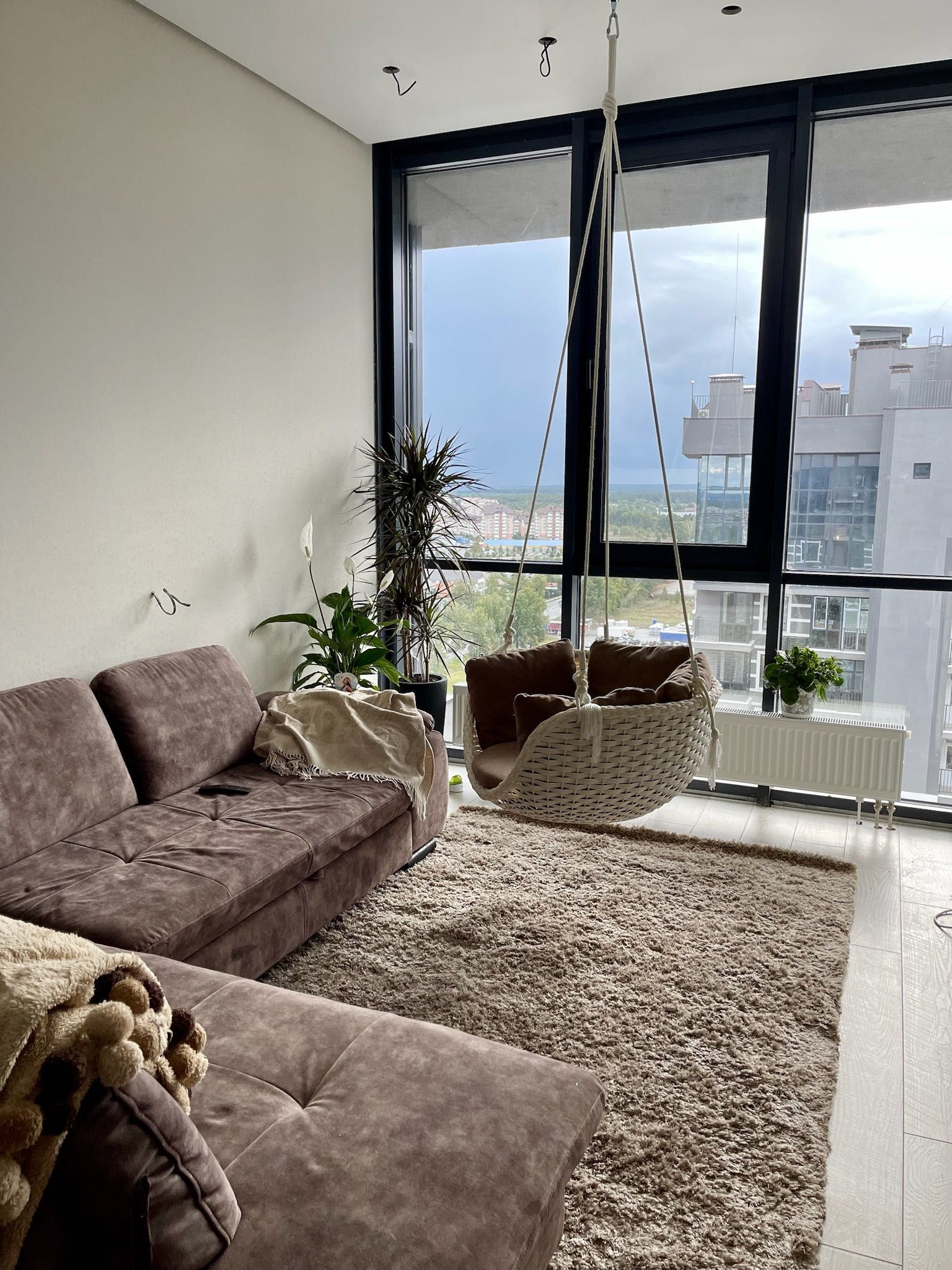 ПЕРЕУСТУПКА ВІД ВЛАСНИКА! Пентхаус із терасою 120 м² в ЖК Гранд Бурже