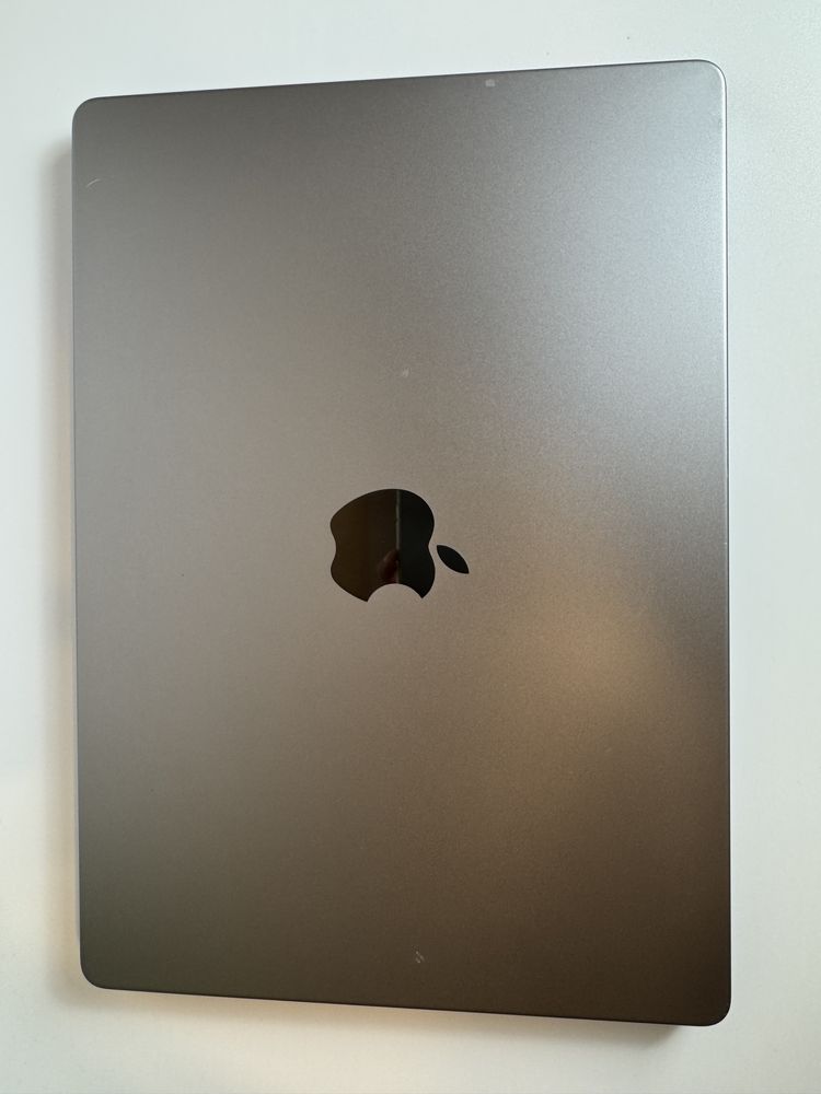 Apple MacBook Pro M1 14,2" A2442 | M1 Pro / 16GB RAM / 512GB SSD