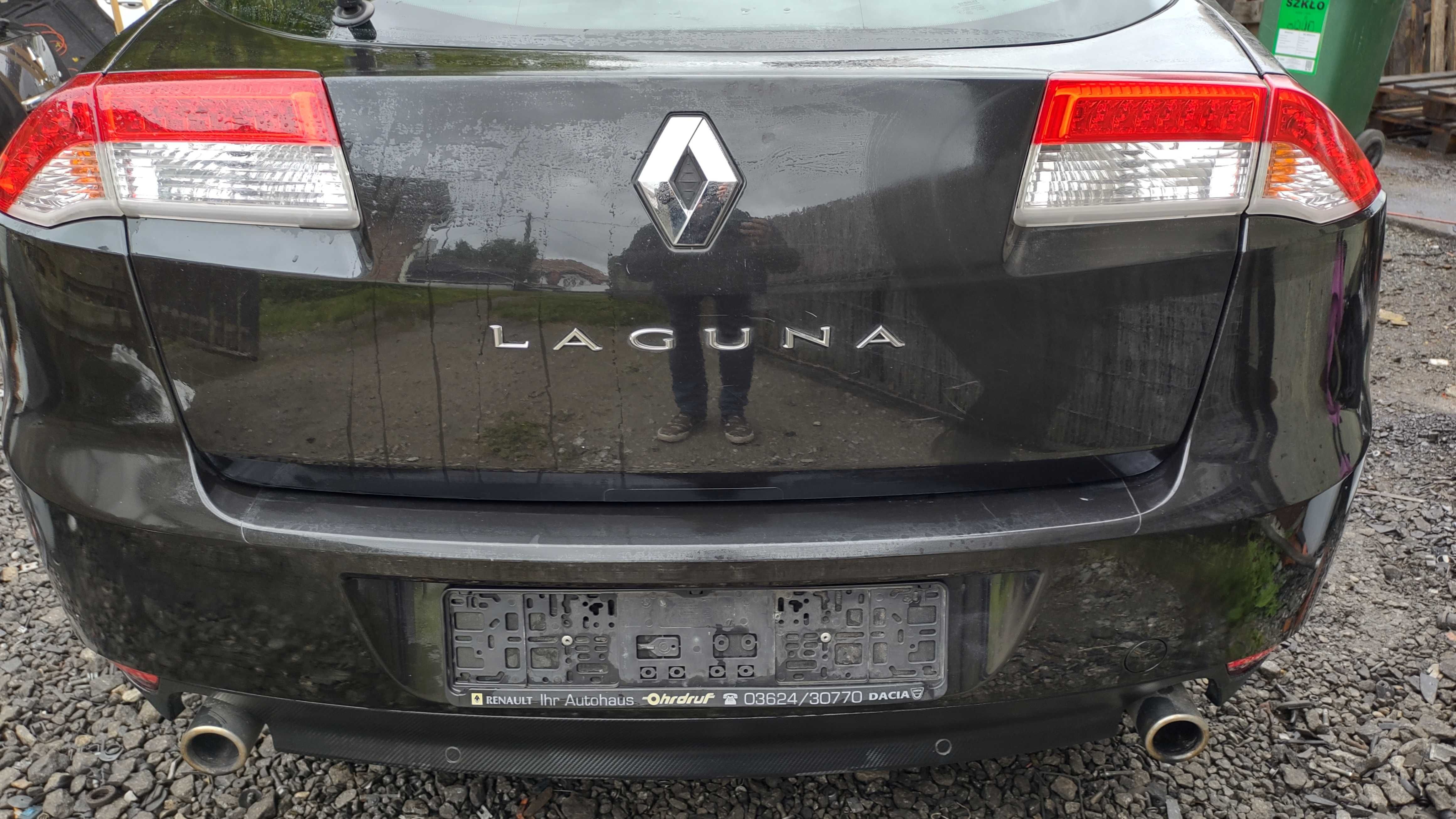 Renault Laguna 3. 2010 Rok Tył Samochodu Czarny NV 676
