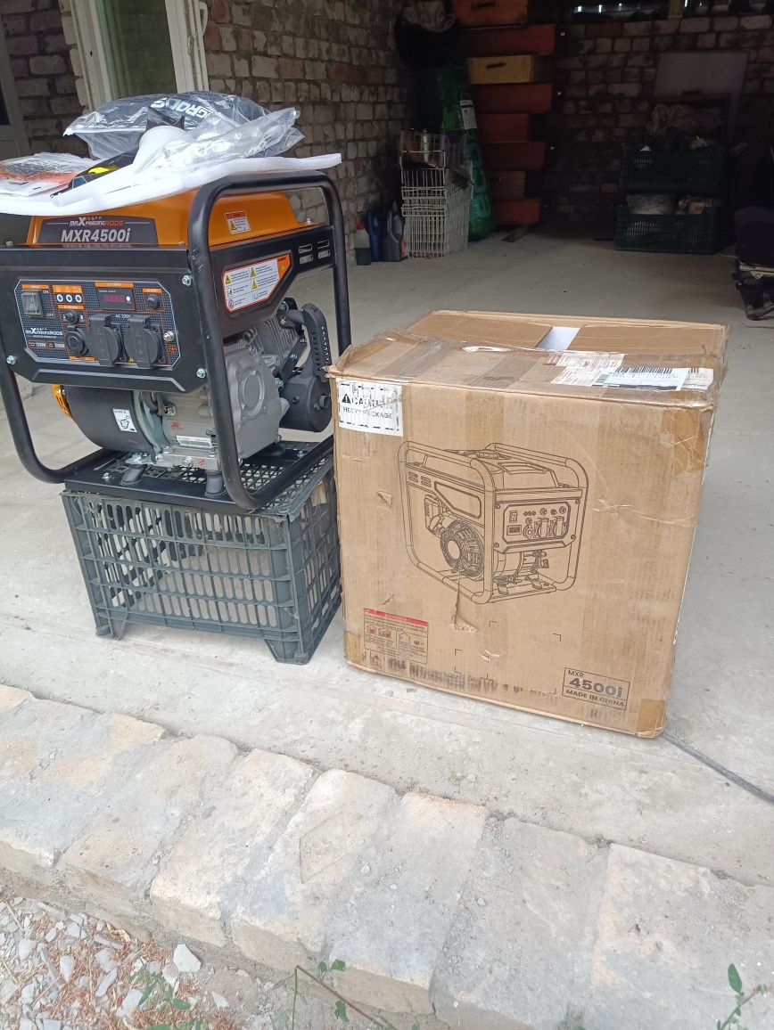 Продам инверторный генератор MXR 4500i
