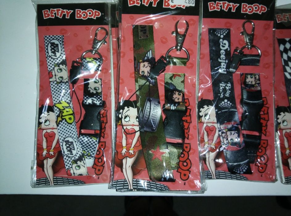 Porta-chaves Betty Boop/Pucca [NOVO]