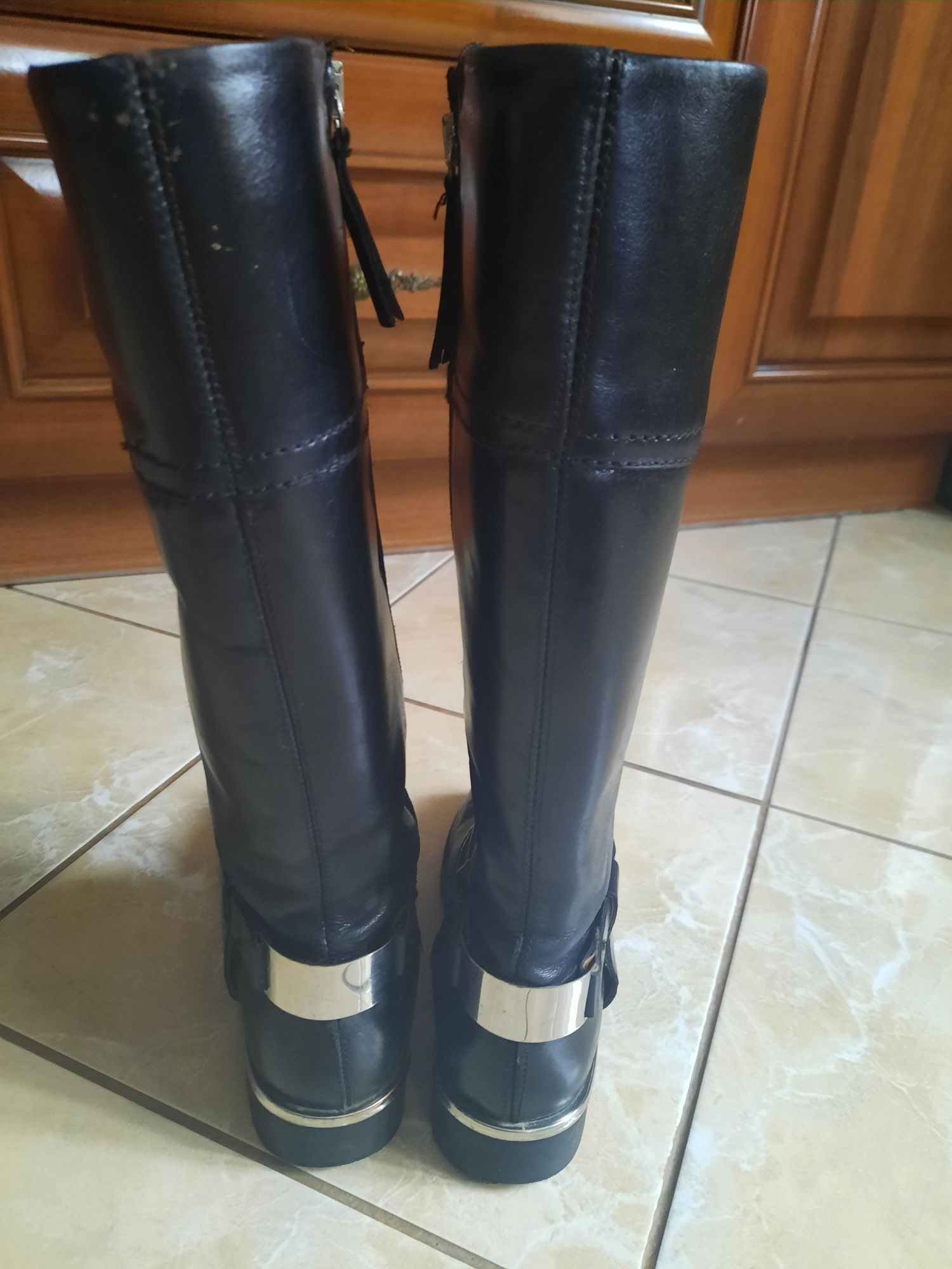 Kozaki skórzane czarne Zara rozmiar 34