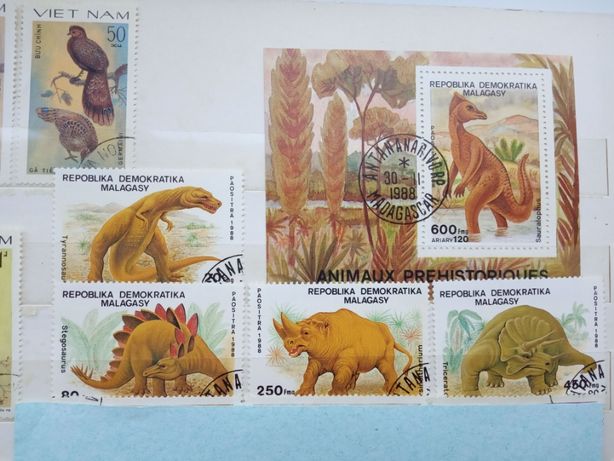 марки динозавры и вымершая фауна