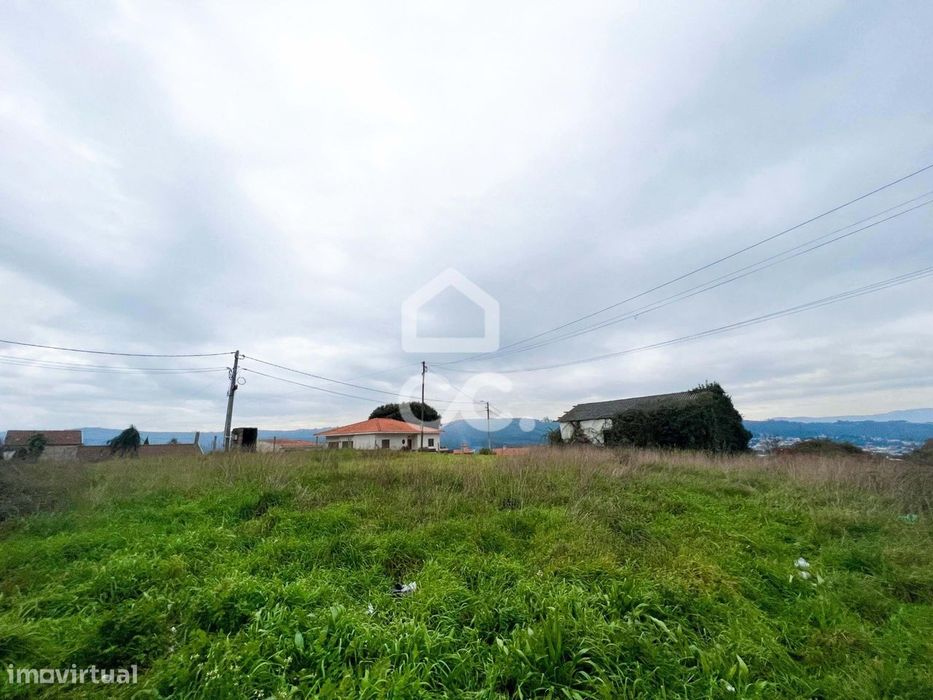 Terreno de Construção, Sobreira, Paredes