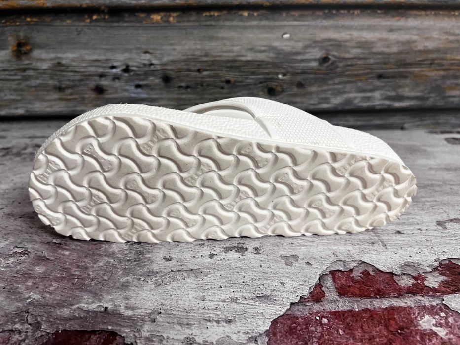 мега крутезні шльопанці Birkenstock Honolulu EVA