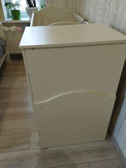 Продам детскую кроватку