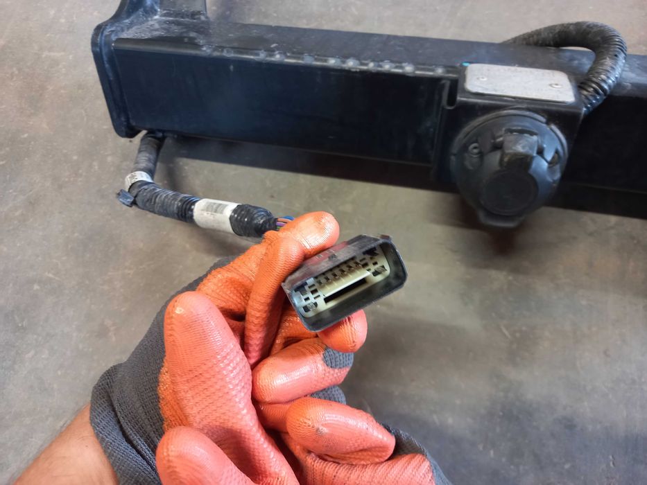 Ford Ranger IV lift 2.0 19-23 Hak holowniczy kula orginał