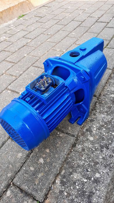 Bomba de Agua 1.5 cv trifasico (balão)sem balão incluido