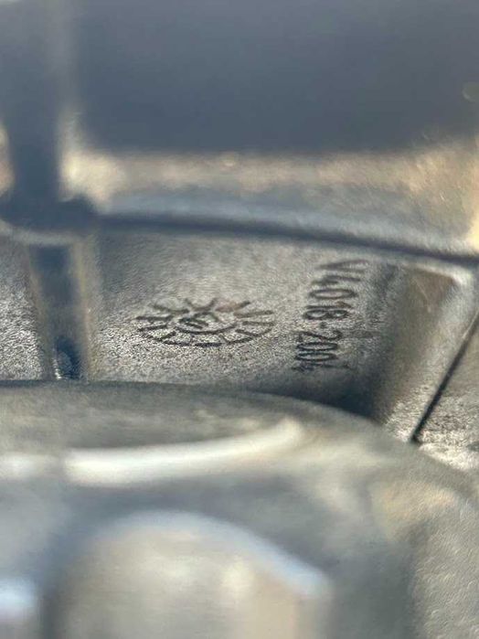 Профессиональный штатив Vinten v4018-2004