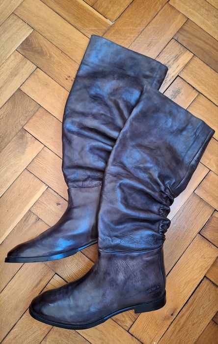 Kozaki Melvin & Hamilton 39