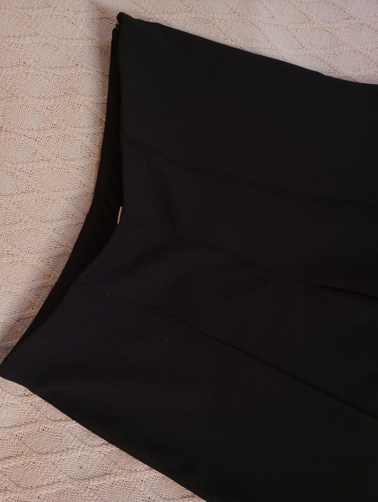 H&M S-M czarne eleganckie szerokie elastyczne spodnie z kantami