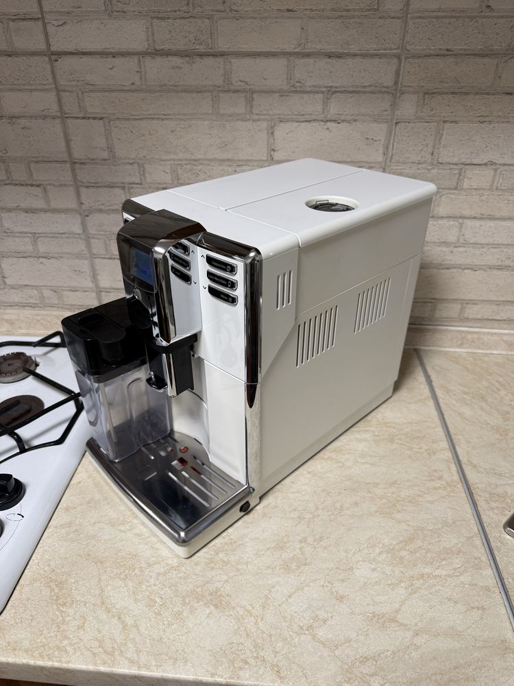 Кофемашина Philips  Saeco EP5361 series
