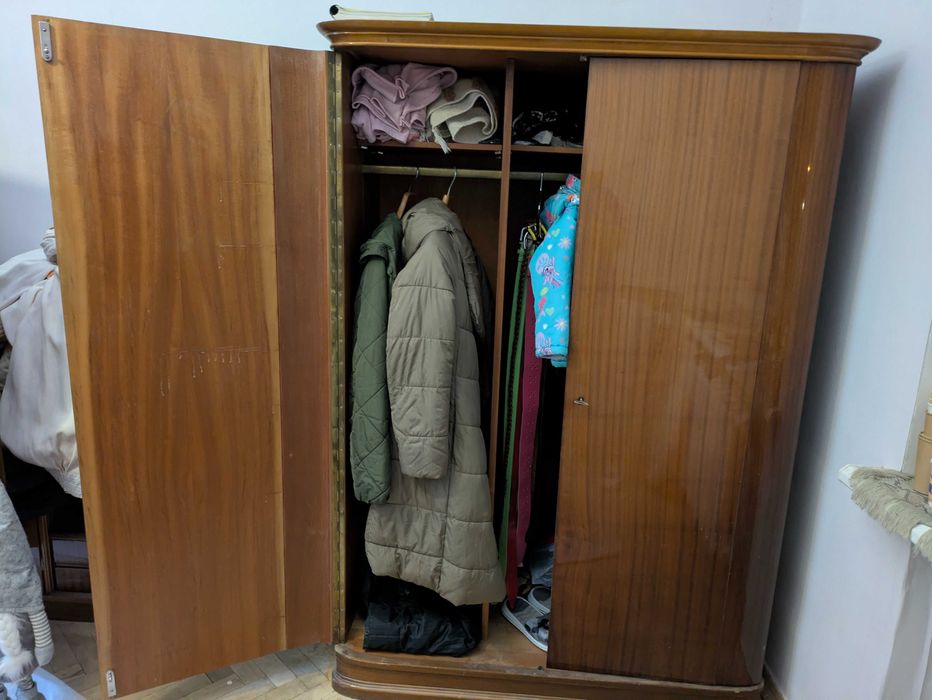 продаю шафу для одягу, виробництва Німеччини
