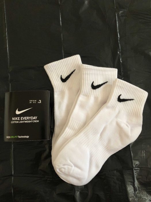 6 par skarpet Nike z czystego bawełny. Białe, krótkie, Rozmiar L/M