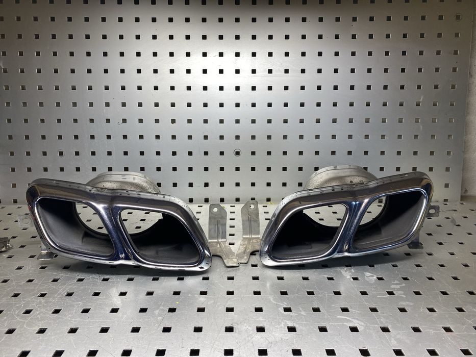 Volvo XC60 II R-DESIGN Насадка на глушник задня права ліва