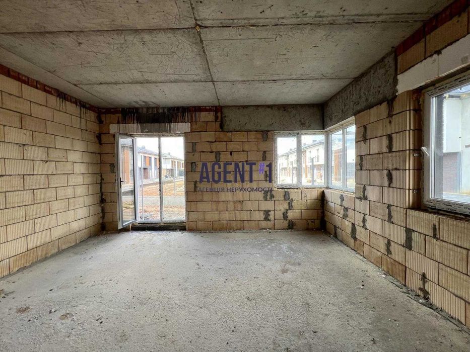 Квадрекс в збудованому котеджному містечку, Петропавлівська Борщагівка