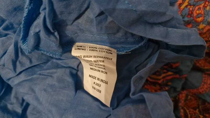 Prześliczna indyjska sukienka w kwiaty, mandale i nadruki bhandwari.