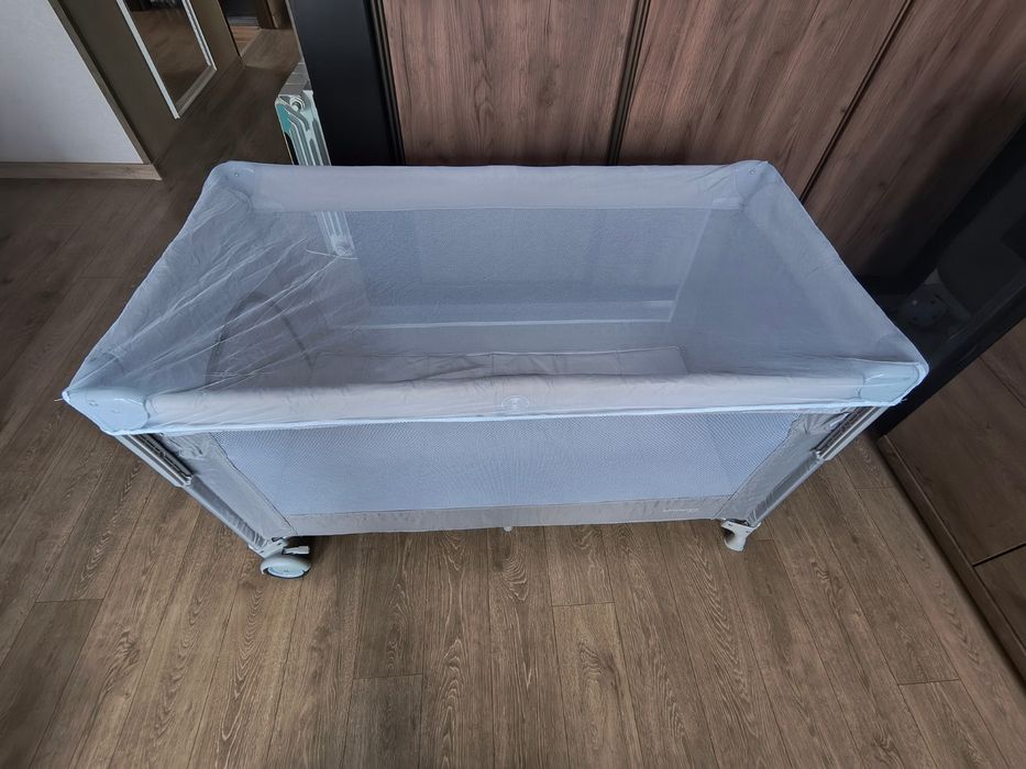 Łóżeczko turystyczne dwupoziomowe i gratis