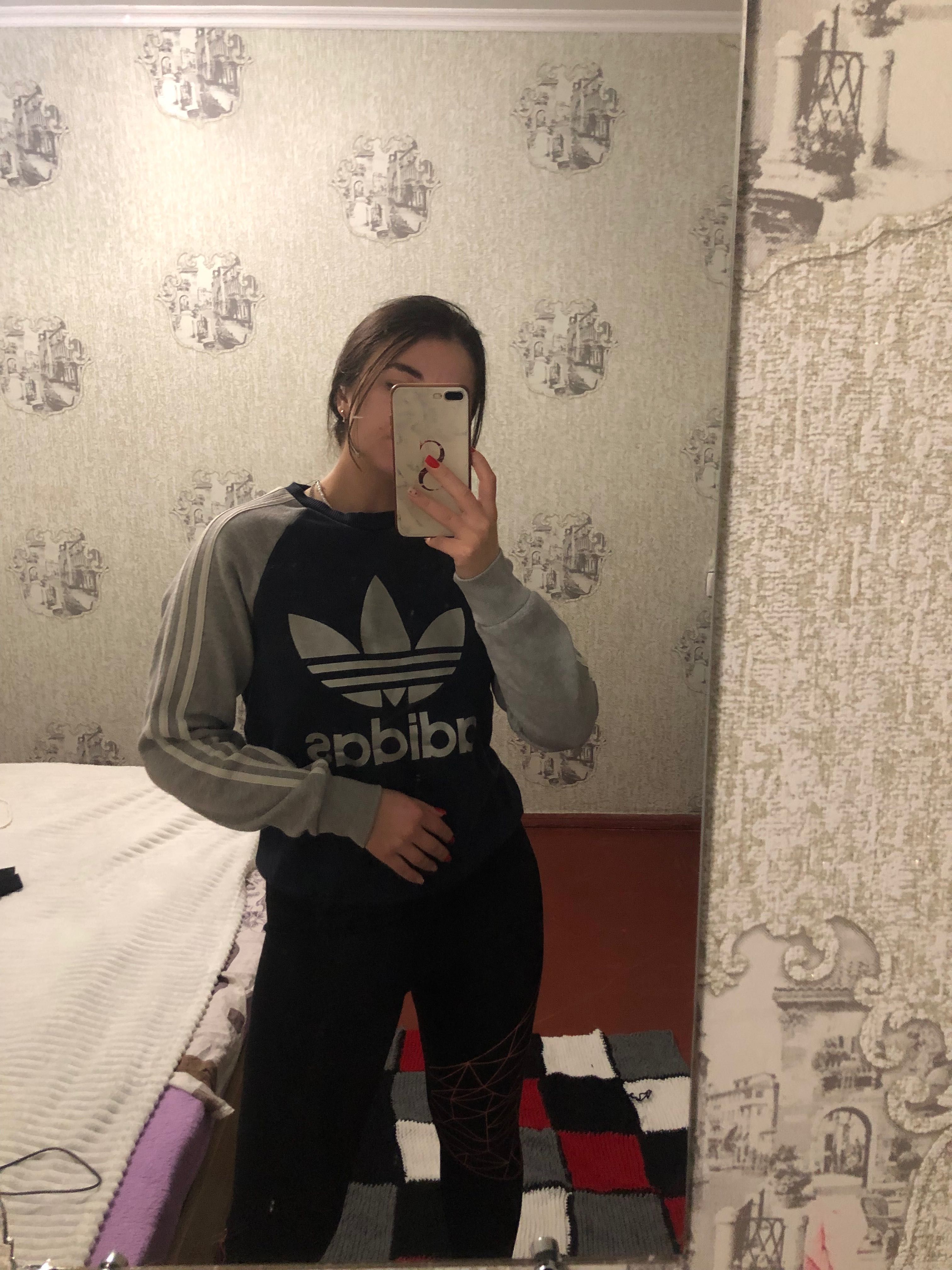 Світшот Adidas жіночий