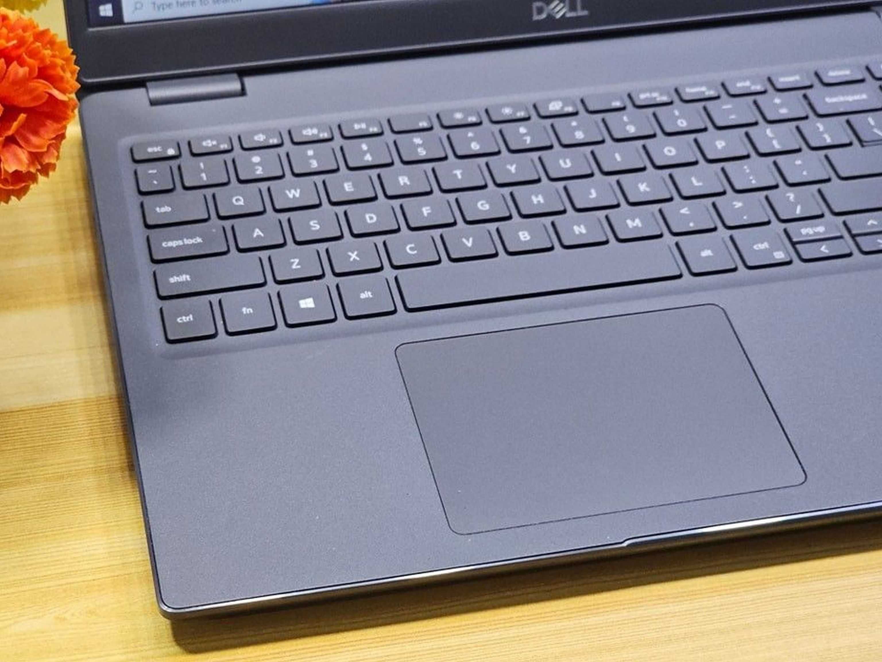 Dell Vostro 15.6" Octacore i5/8GB/256Nvme gama Profissional