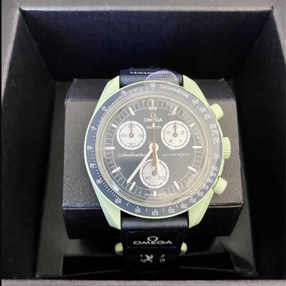 MoonSwatch Ziemia SO33G100 – Omega x Swatch Online