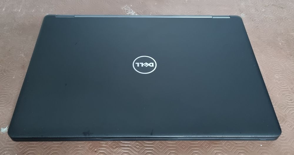 Portátil Dell 5480